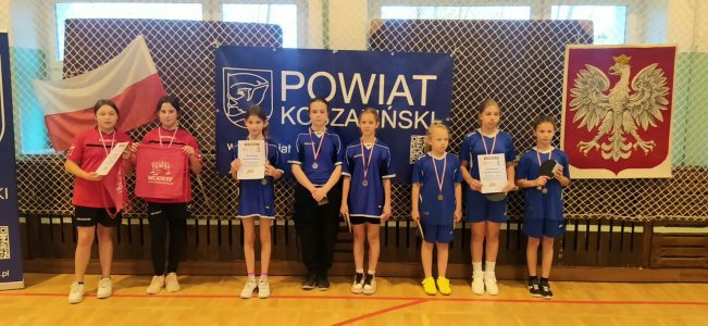 Relacja z Mistrzostw Powiatu Koszalińskiego drużynowym tenisie stołowym