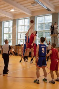 Mikołajkowy Turniej Koszykówki w Boninie