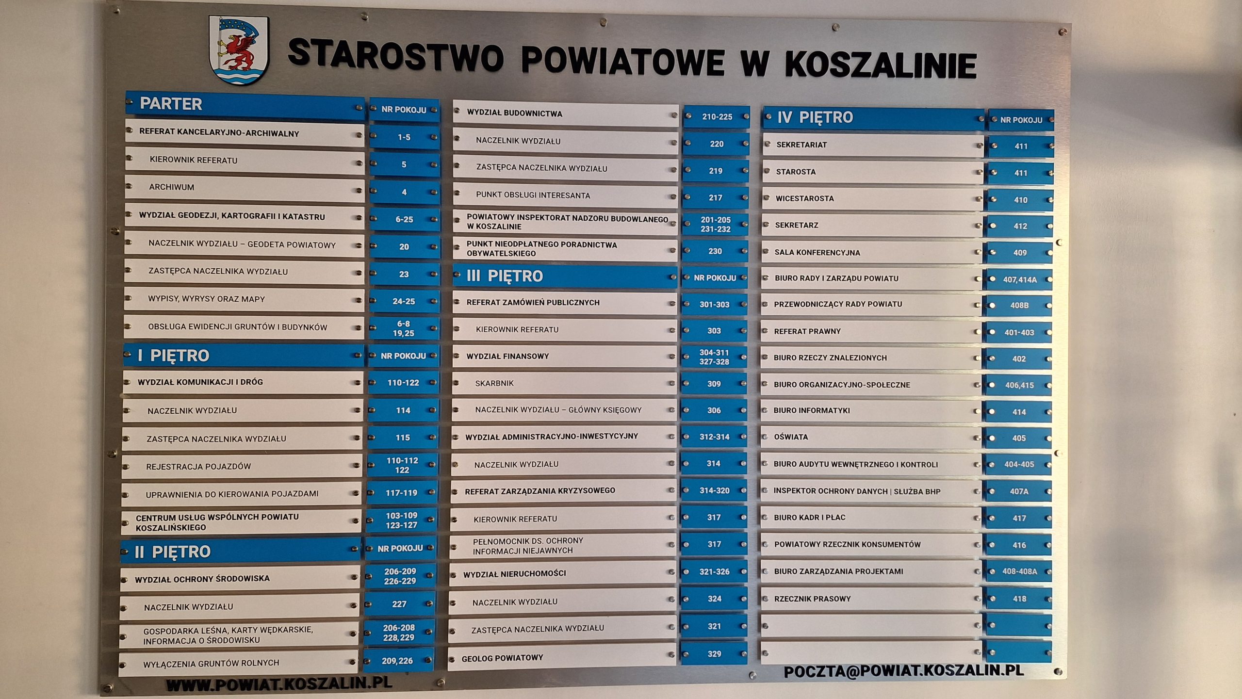 tablica informacyjna Starostwa Powiatowego w Koszalinie