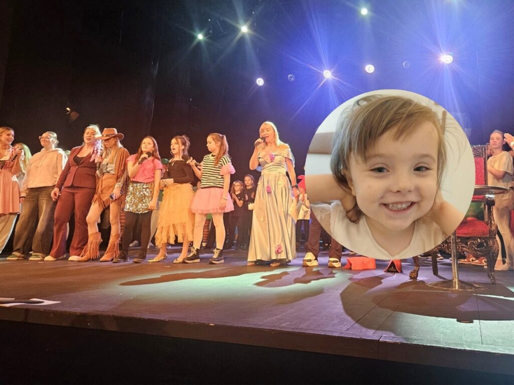 Zdjęcie z widowiska charytatywnego