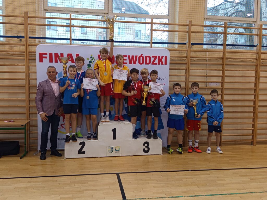 zdjęcie z Finał Wojewódzki Igrzysk Dzieci w Tenisie Stołowym Dziewcząt i Chłopców Połczyn Zdrój 