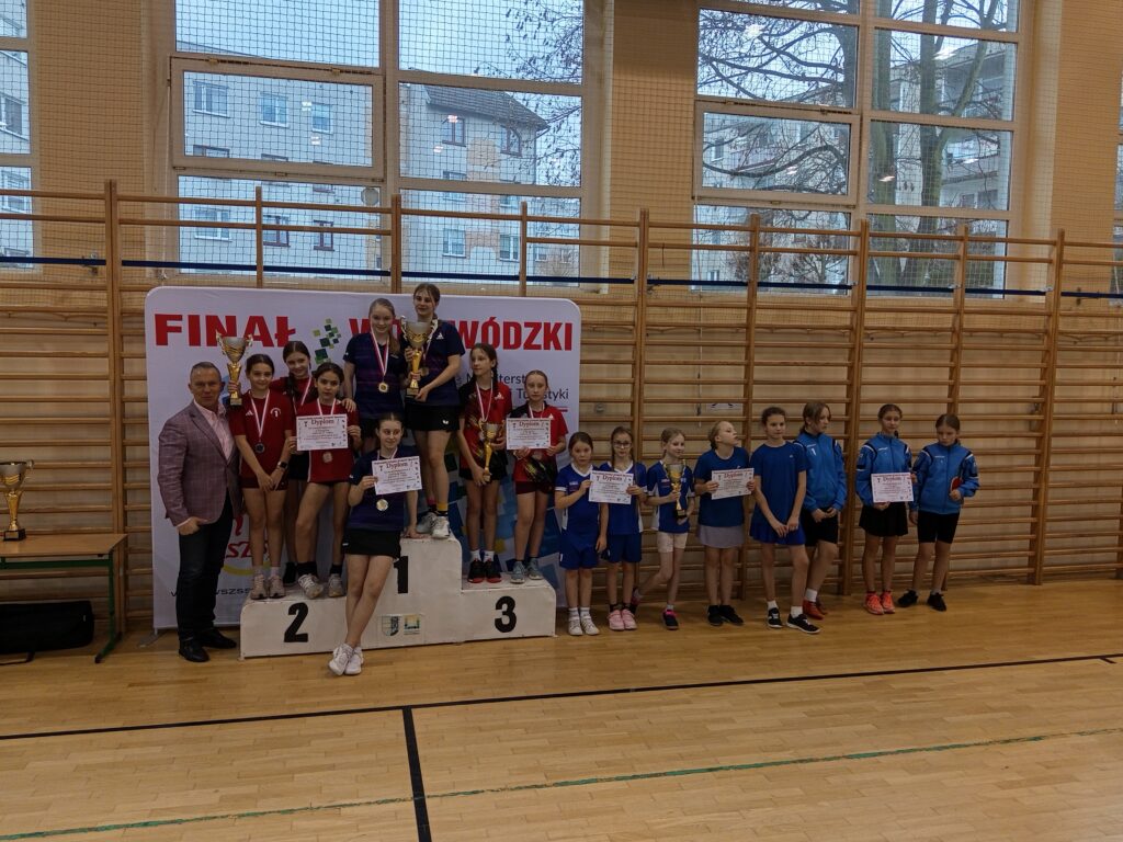 zdjęcie z Finał Wojewódzki Igrzysk Dzieci w Tenisie Stołowym Dziewcząt i Chłopców Połczyn Zdrój 